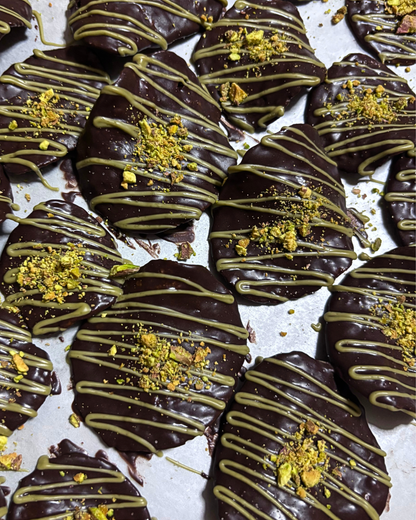 (PRE-ORDER) Chocolate Crunchy Pistachio Chips